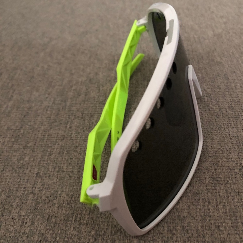 New Oakley Sutro Origins. Tags and box.